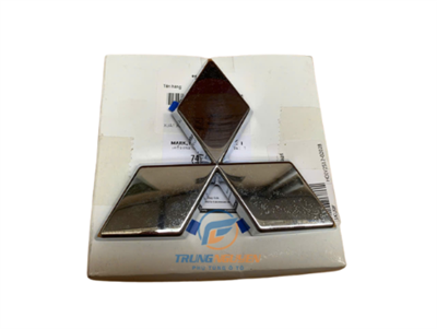 Lô gô Mitsubishi trước xe Triton - 7415A708