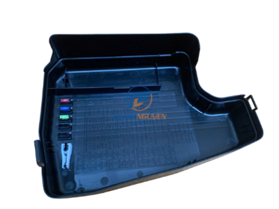 Nắp hộp cầu chì khoang động cơ trên CX-5,8 - K1236676YB