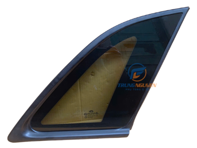 Kính chết hông sau phải Sorento - 878202P000,878202P100