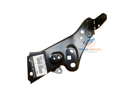 Bát sắt bắt tai xe trước trái Mazda CX-30 - DFR552240