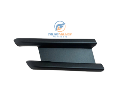 Nắp che lỗ ca lăng phải Mazda 3 - B63B50154