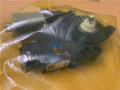824502V100
